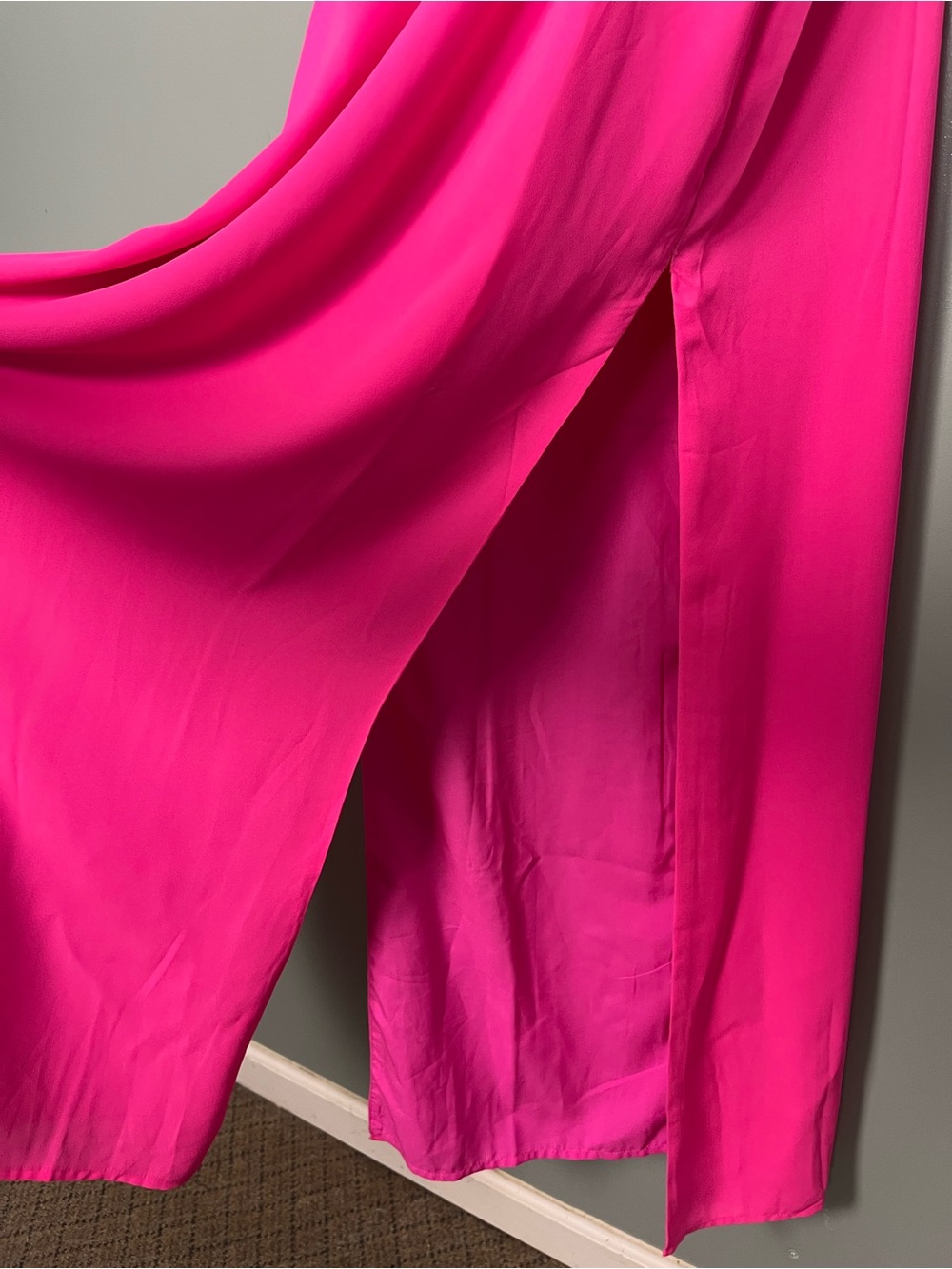 superdown Addison Hot Pink Spaghetti Strap Maxi Dress Side Slit Women’s Size XS - Picture 5 of 11